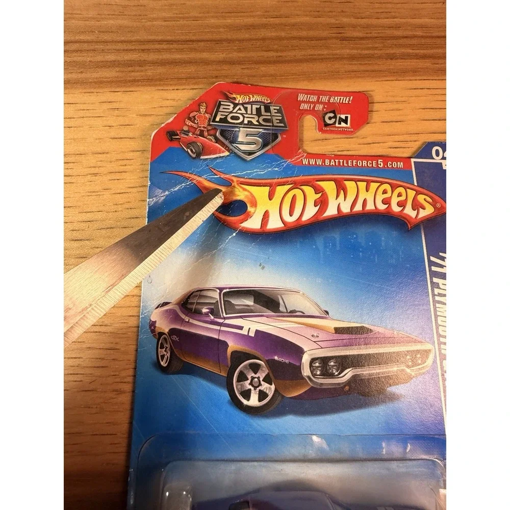Hot Wheels Lot Of 4 New In Package 1/64 Diecast Cars Toys